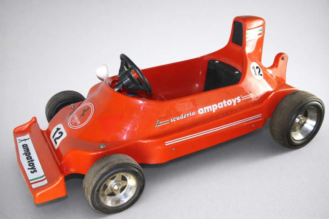 Pedal Car Ampatoys Ferrari F1 n.12 vintage vista laterale