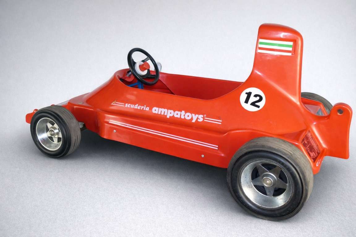 Pedal Car Ampatoys Ferrari F1 n.12 vintage vista laterale sinistra