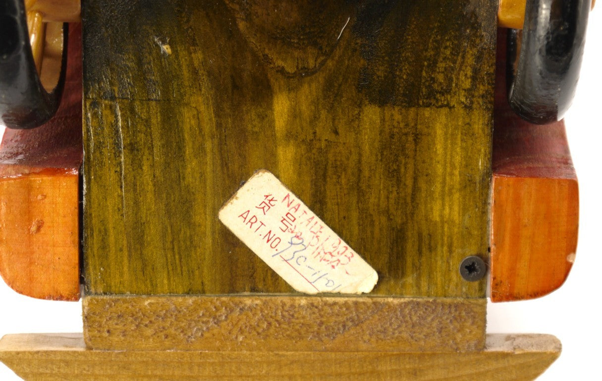 Automobile Giocattolo in Legno Intagliato – Made in China – Epoca: 1993
