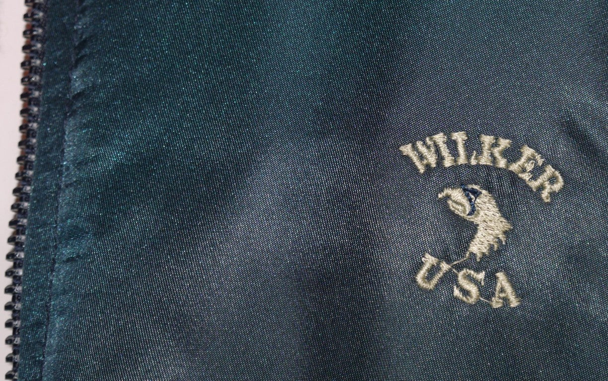 Bomber Flight Jacket Modello MA-1 Flyer’s Man Intermediate-dettaglio logo lato cuore frontale