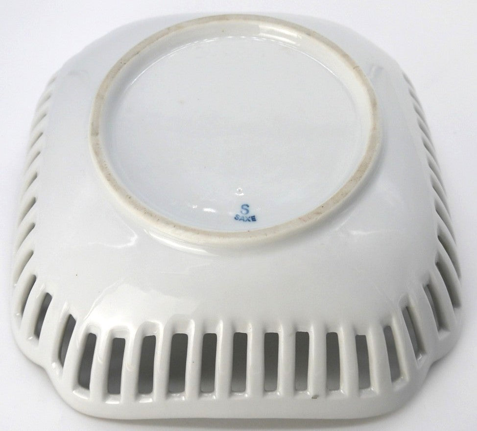 Saxe Porcelain Fruit Bowl/Centerpiece - Period: 1970-1980