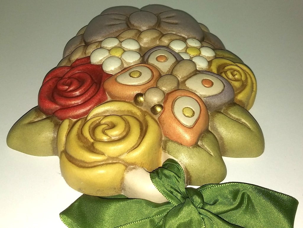 Cesto di fiori con farfalla e fiocco margherita dettaglio fiocco