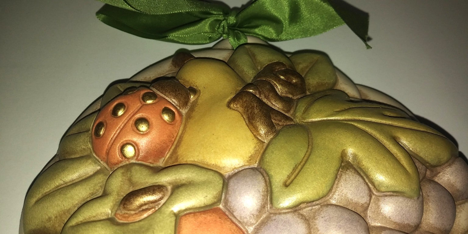 thun Formella Uva, Castagne e Coccinella dettaglio fiocco parte alta