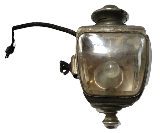 Lanterne pour l'éclairage de voitures ou de calèches - Époque : vers 1900