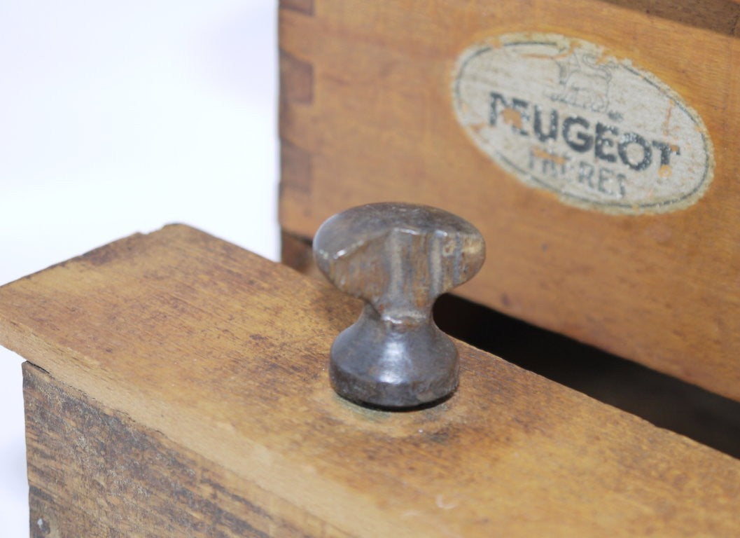 Moulin à café manuel Peugeot Frères - Époque : 1900