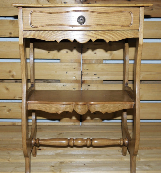 tavolino rustico legno anni 70 con cassetto vista frontale