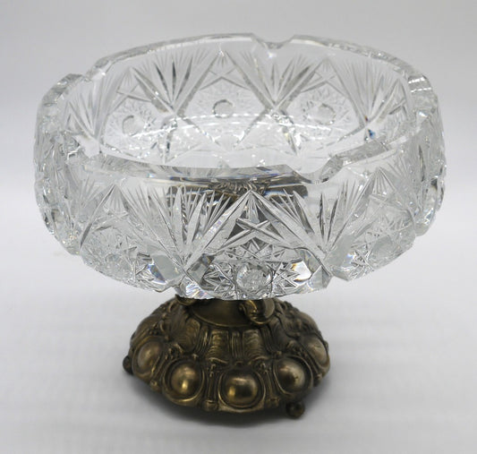 Ashtray/Centerpiece in cut crystal and detachable pewter base - Period: 1962
