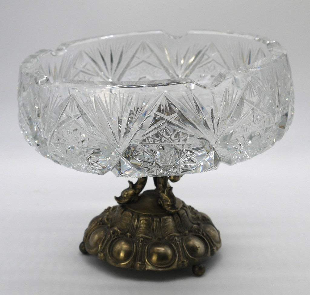 Ashtray/Centerpiece in cut crystal and detachable pewter base - Period: 1962