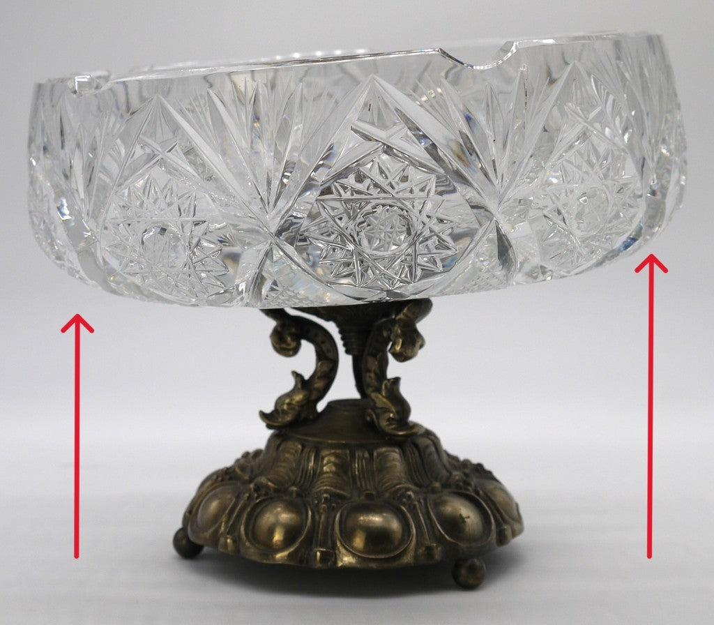 Ashtray/Centerpiece in cut crystal and detachable pewter base - Period: 1962