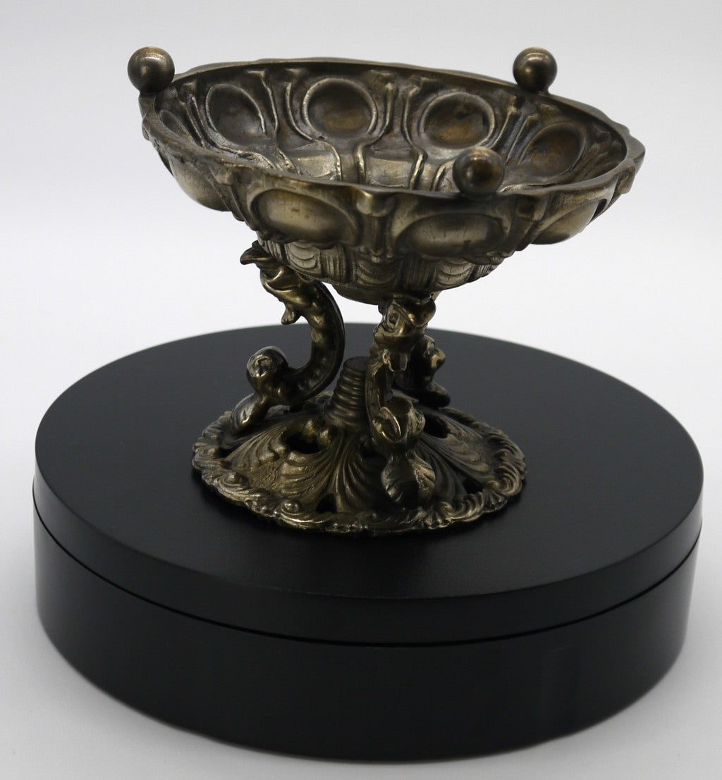 Ashtray/Centerpiece in cut crystal and detachable pewter base - Period: 1962