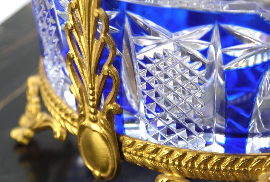 Rock crystal ashtray with bronze stand, Baroque style - Period: 1958/1960