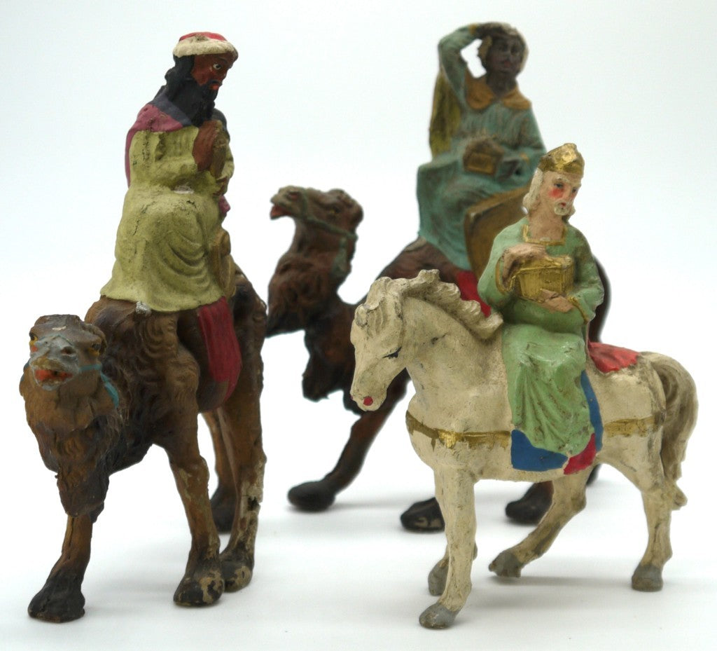 Figurines anciennes de collection en terre cuite représentant les Rois mages - Période : 1950/1955