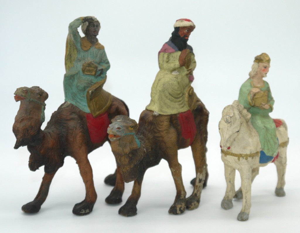 Figurines anciennes de collection en terre cuite représentant les Rois mages - Période : 1950/1955