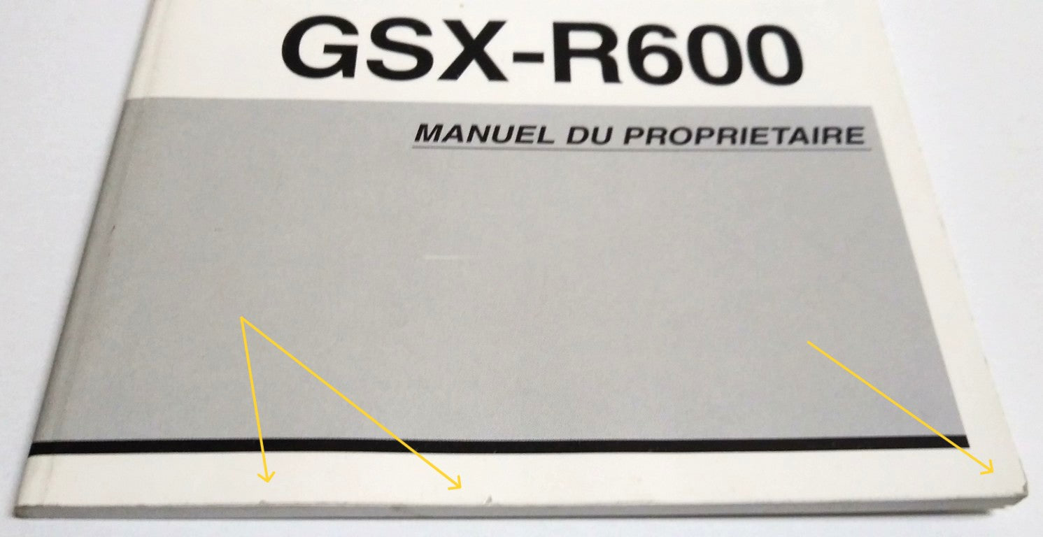 Manuale d'Uso Originale Suzuki GSX-R600 K3 – Manuel du Propriétaire OEM Francese – Epoca: 2003 dettaglio imperfezioni