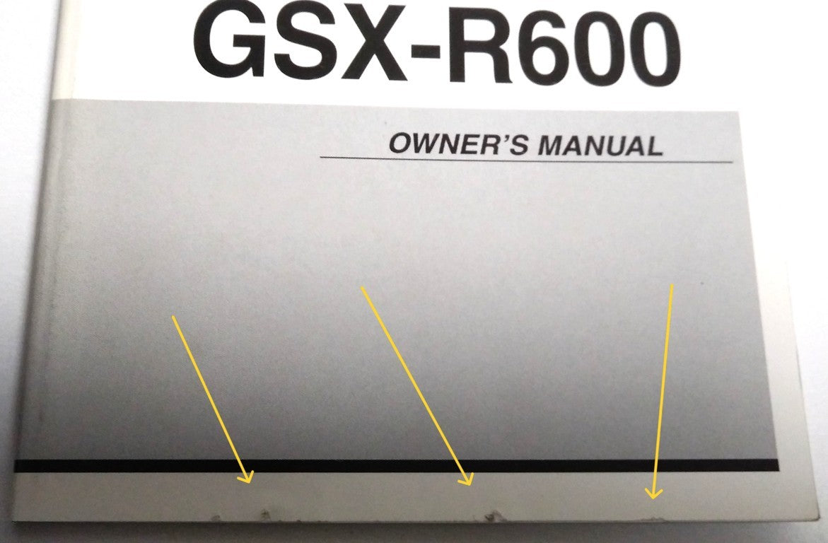 Manuale d'Uso Originale Suzuki GSX-R600 K3 – Owner's Manual OEM Inglese – Epoca: 2003 dettaglio imperfezioni