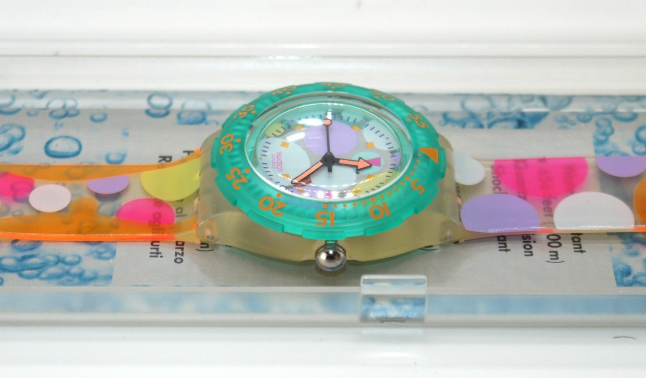 Swatch Scuba 200 modello “Sea Grapes” SDK105, anno 1992, in condizioni Full Set NOS-dettaglio quadrante