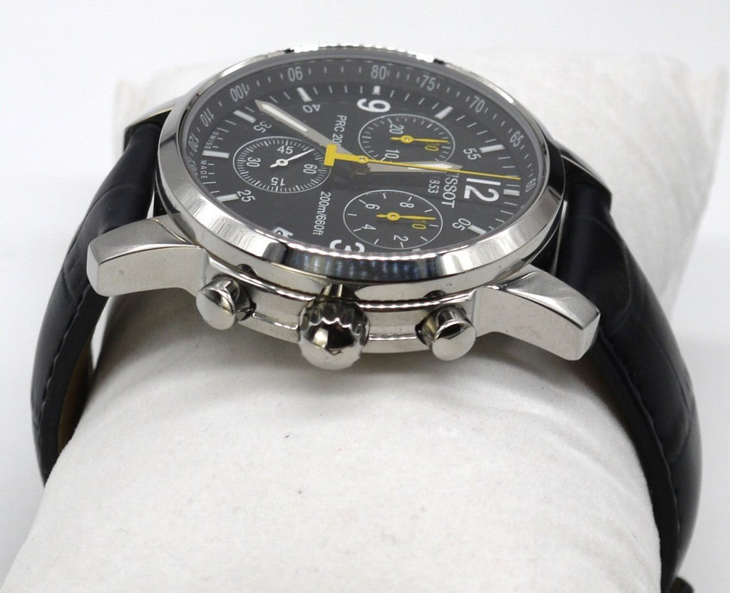 Tissot PRC 200 T461 - Cassa acciaio inox 40mm dettaglio