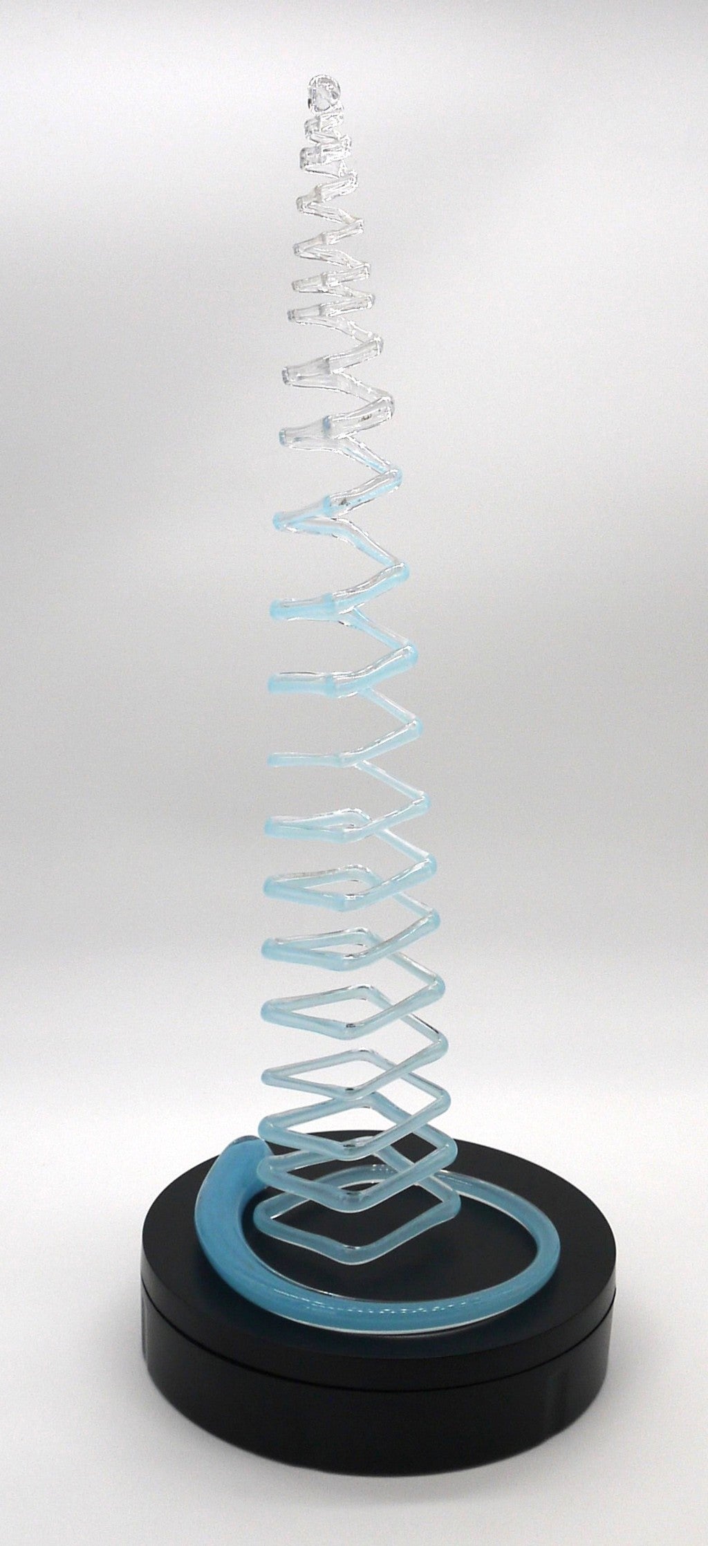 Sculpture en spirale en verre soufflé bicolore - Période : 2002