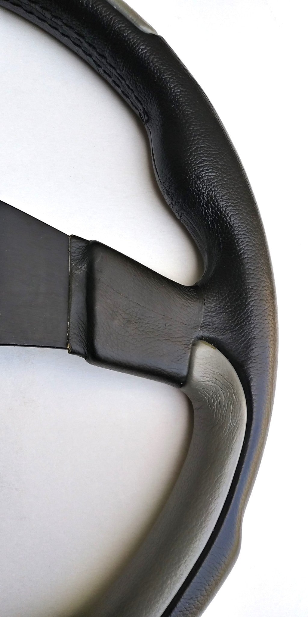 Nardi -Volante in pelle bicolore 3 razze-Epoca:1995