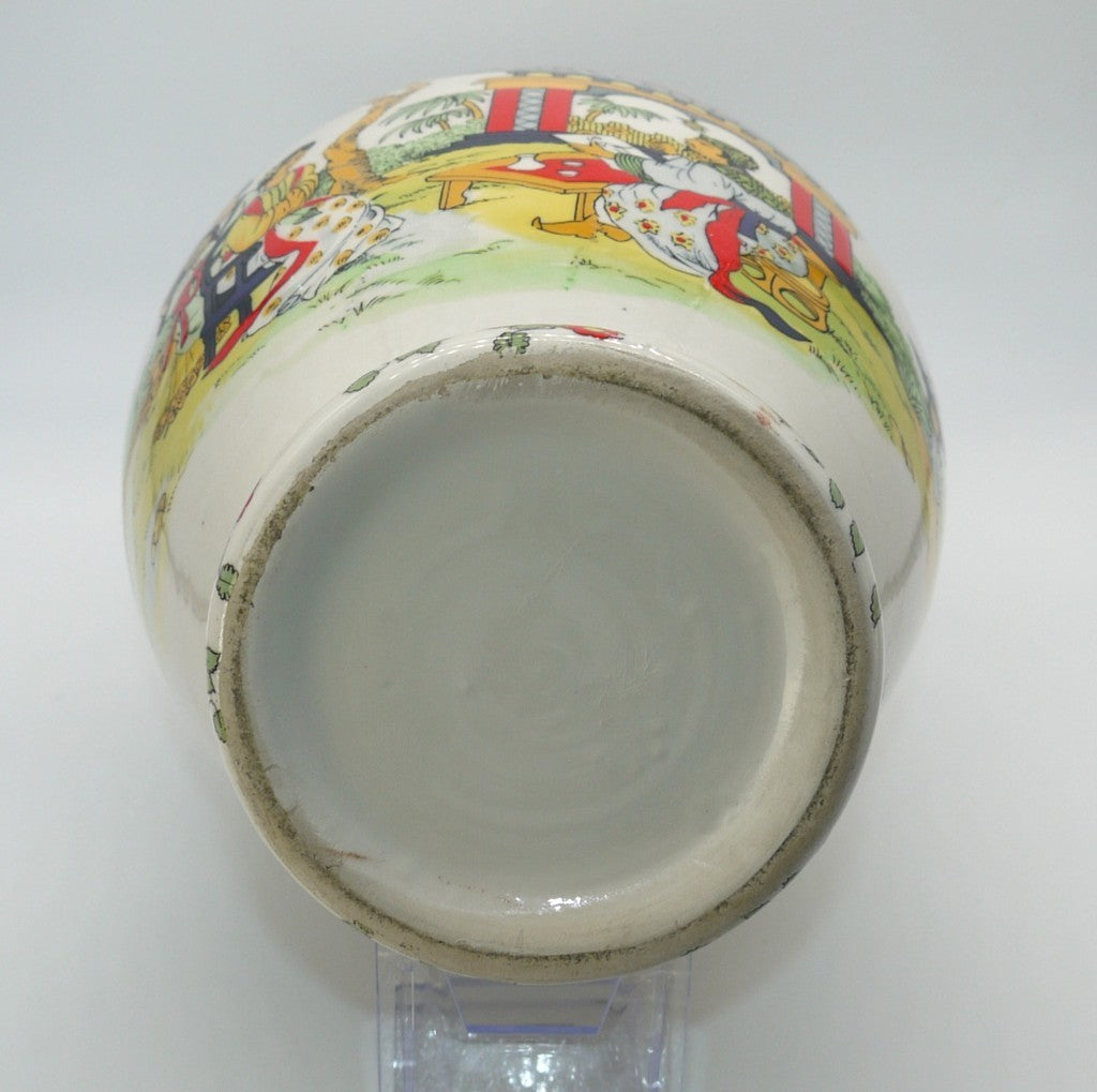 Vaso  in porcellana stile orientale , 
motivo Kachō-ga,dettaglio piede